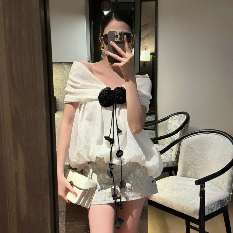 Set nữ trễ vai from babydoll đính hai hoa ngực dây dài phối chân váy chữ A hai lớp