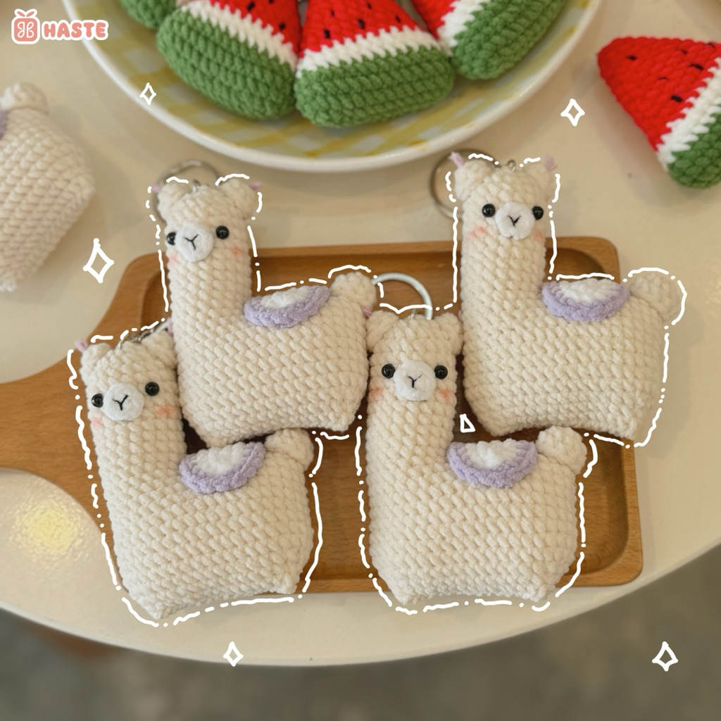 Móc Khoá Len Nhung Dưa Hấu Cừu Lạc Đà Alpaca Kem Nâu Handmade Dễ Thương Quà Tặng Độc Đáo Haste
