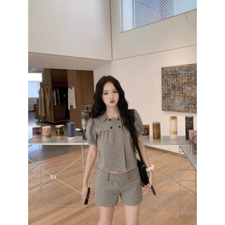 Le rouge | Set áo tay bồng quần short kẻ Heein sleeves top