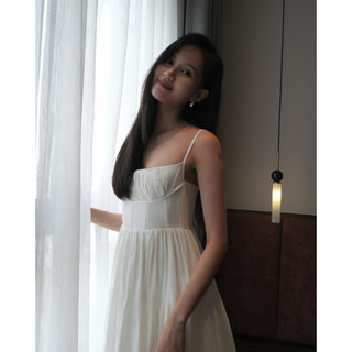 WHITE BY NHI - Đầm maxi trắng dây mảnh xếp nếp - Sand Dress