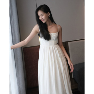 WHITE BY NHI - Đầm maxi trắng dây mảnh xếp nếp - Sand Dress