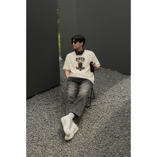 Áo thun oversize nam nữ Arttee mẫu Biker – Cotton 100% 250gsm, in bền đẹp