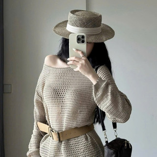 Áo Len Lưới Lệch Vai From Oversize Màu Nâu Tây Kèm ĐAI VÁY DA Bản To Cá Tính