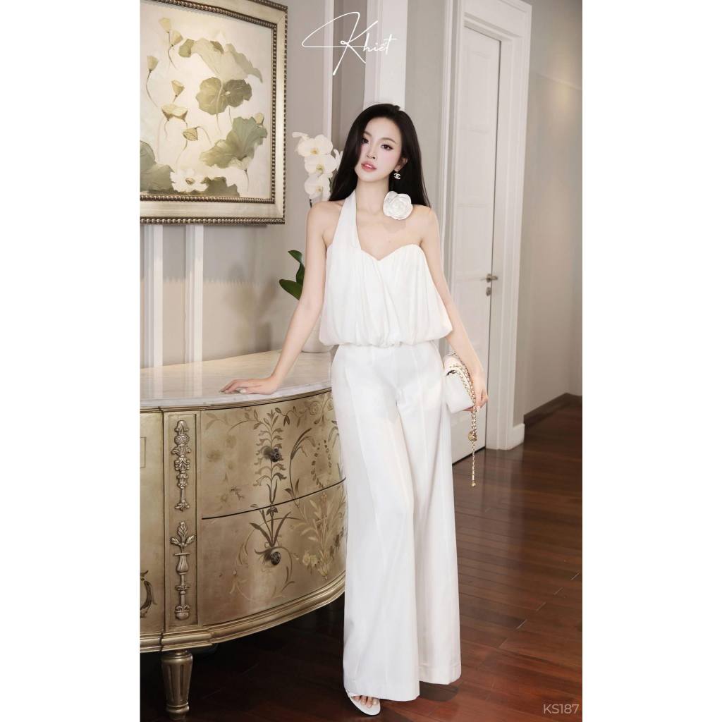 Set Khiết chất vải kate lạnh đứng form Quần dài ống xuông có túi hai bên áo cài hoa điểm trắng KS187
