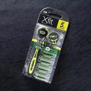 Dao cạo râu 5 lưỡi 4 đầu thay Nhật Xfit 5 Blade sắc bén có gel cạo êm (hộp dài)