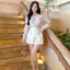 Áo tơ cổ bèo họa tiết tym Hàn Quốc - A2580 Kymie