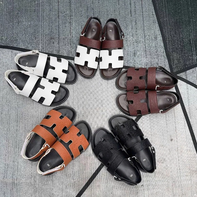 Dép sandal chữ quai hậu khoá dán - Sandal da mềm đế bệt điều chỉnh quai, 5 màu độc đáo
