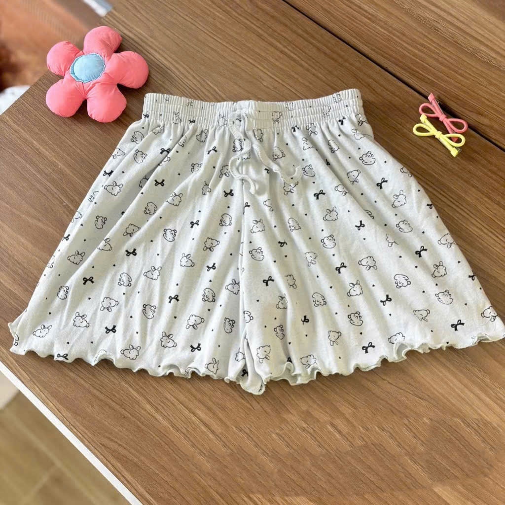Trắng thỏ đen mới