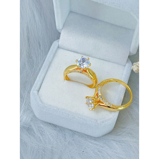 Hàng mới về nhẫn trang sức mạ vàng 18 ca chất liệu titan đính đá pha lê trọng lượng 2 chỉ kèm hạt đá cao cấp cho nữ.