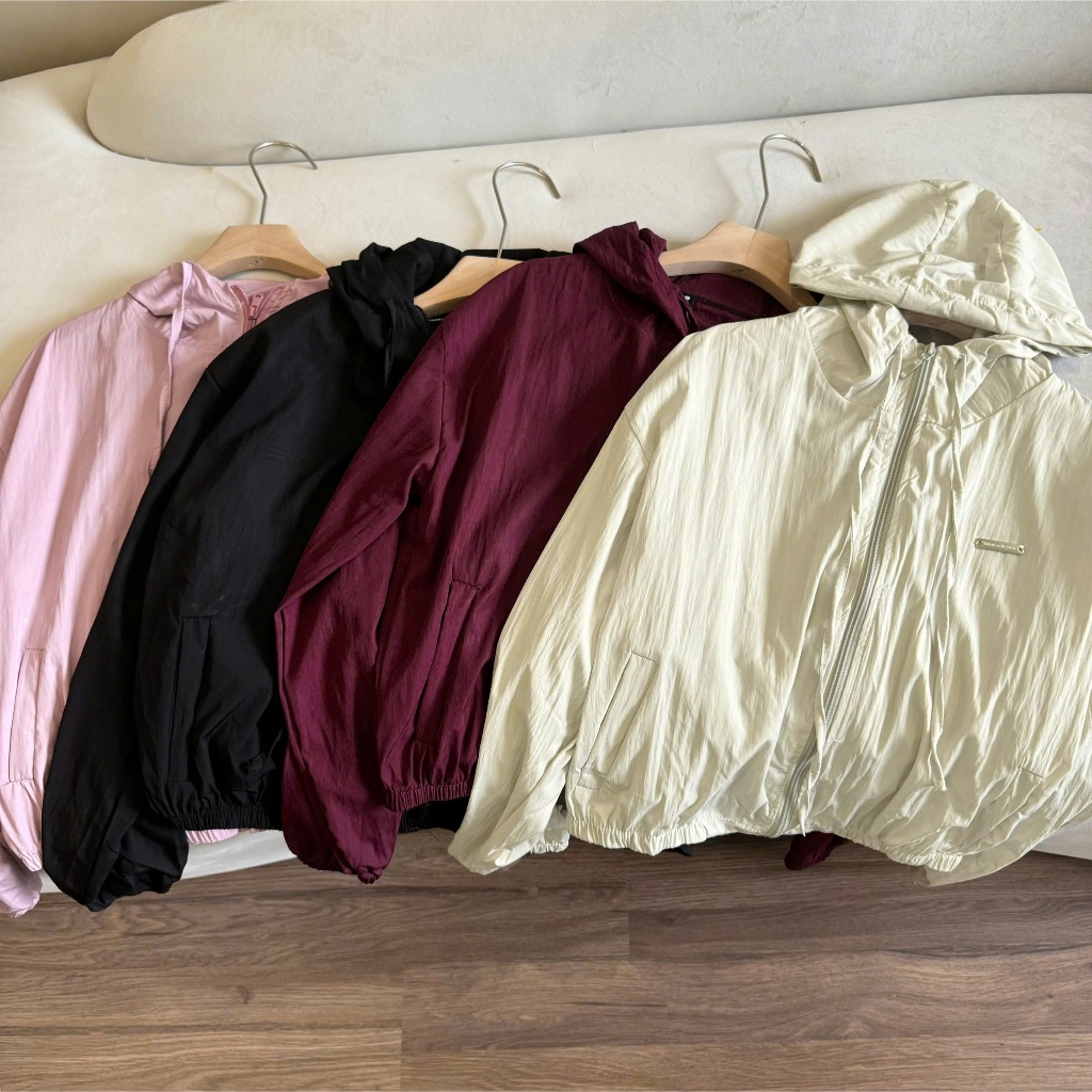 Áo Khoác Mirage Croptop Trơn Đơn Giản Local Brand Chất Vải Mềm Mịn Thoáng Mát.