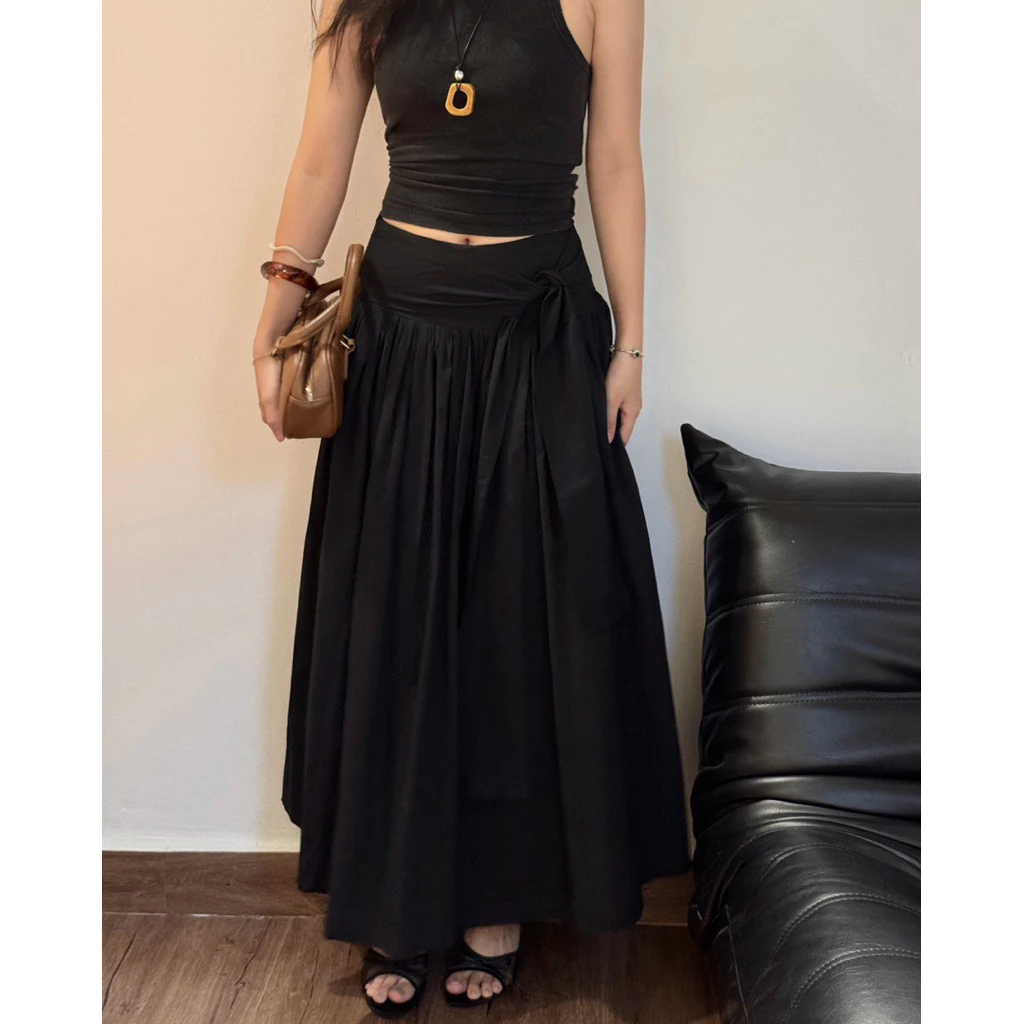 Chân váy siêu thích 2 màu trắng - đen: Chân váy midi dài dáng xoè phối cột eo chất thô hàn HeibyHer