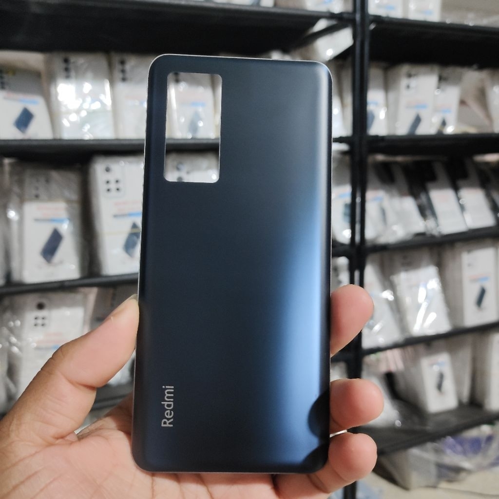 Nắp lưng Redmi K50 Ultra/ Mi 12T/ Mi 12T Pro dùng chung (lưng này phải tách cụm camera từ lưng cũ ghép qua lưng mới ) | BigBuy360 - bigbuy360.vn