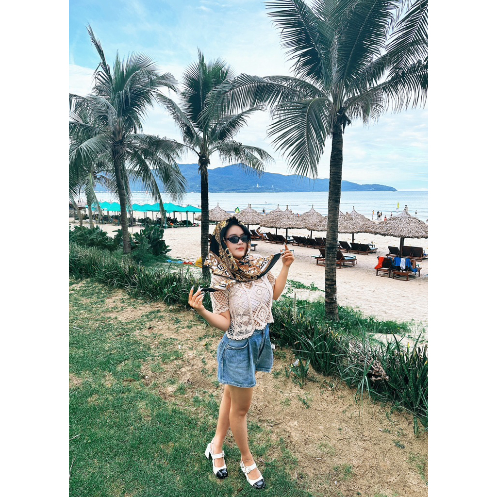 Khăn lụa hoạ tiết Versace nhiều màu