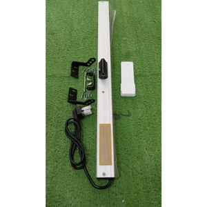 Motor xích thẳng 220V hành trình 50cm tích hợp cảm biến mưa dùng làm cửa sổ, giếng trời tự động