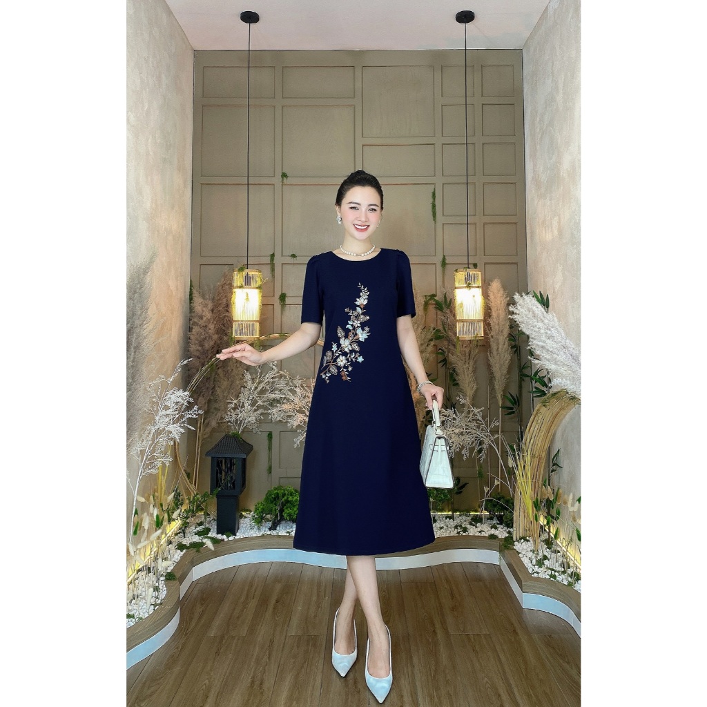 Thời Trang Trung Niên-Đầm-Váy Thêu hoa chéo eo phối kim sa pha lê sang trọng và thanh lịch