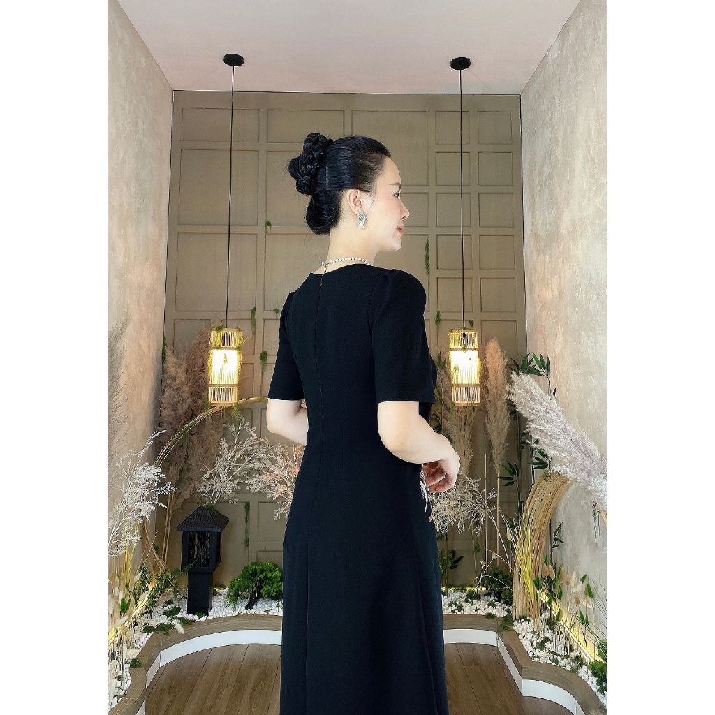 Thời Trang Trung Niên-Đầm-Váy Thêu hoa chéo eo phối kim sa pha lê sang trọng và thanh lịch