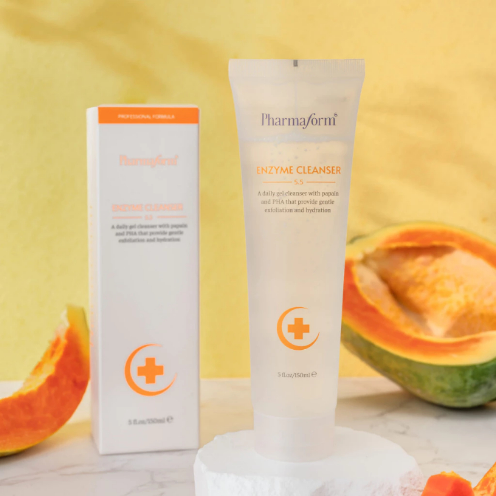 Sữa rửa mặt Pharmaform Enzyme Cleanser Làm Sạch Bụi Bẩn - 150ml