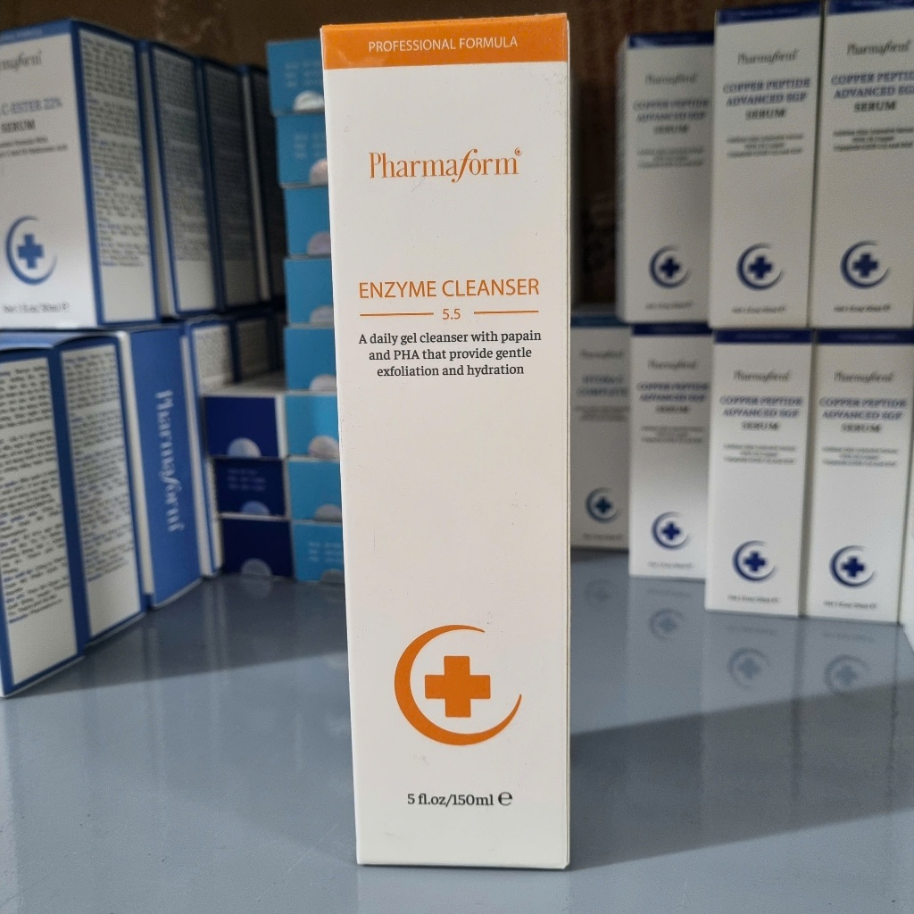 Sữa rửa mặt Pharmaform Enzyme Cleanser Làm Sạch Bụi Bẩn - 150ml
