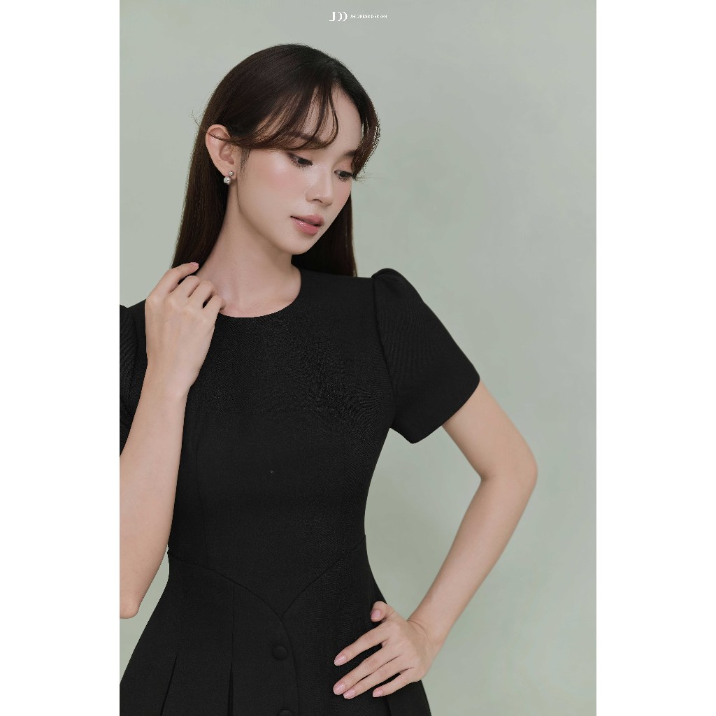 Đầm Cổ Tròn 1S56.2507K – Đầm Dáng Xòe Ngắn Xếp Ly Cạp Cong Trẻ Trung Công Sở Tiểu Thư Thiết Kế Bởi JM Dress Design