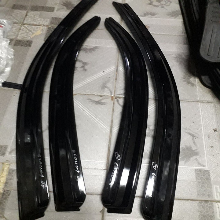 Vè che mưa xe Daewoo Lanos Hàn Quốc Phù hợp các đời xe, Nhựa Đen Cao Cấp (Giá 1 bộ)
