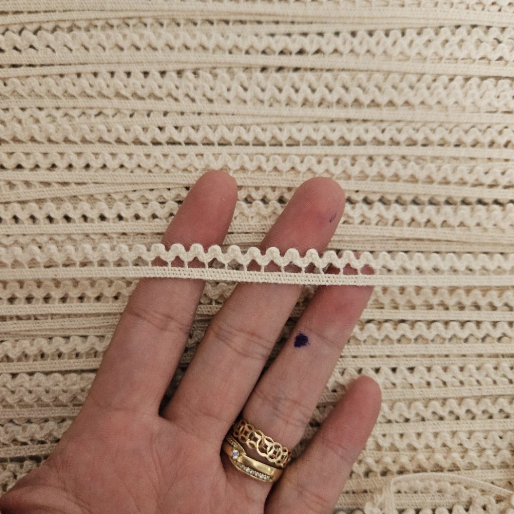 Màu be bản 0,9cm mã4