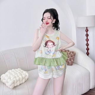 Bộ Ngủ Nữ, Đồ Bộ Mặc Nhà Lụa Latin Cao Cấp MiLi – Áo Cổ Tròn Phối Tơ, Quần Đùi Có Túi, Họa Tiết Cô Gái Xinh Xắn