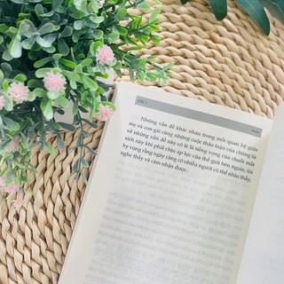Sách Tình Mẫu Tử Độc Hại: Khi Tình Yêu Của Mẹ Trở Thành Gánh Nặng Tâm Lý Cho Con - Bizbooks