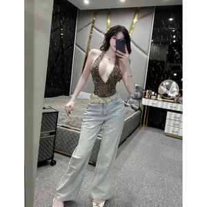 Áo bodysuit cổ yếm V hở lưng sexy hoạ tiết