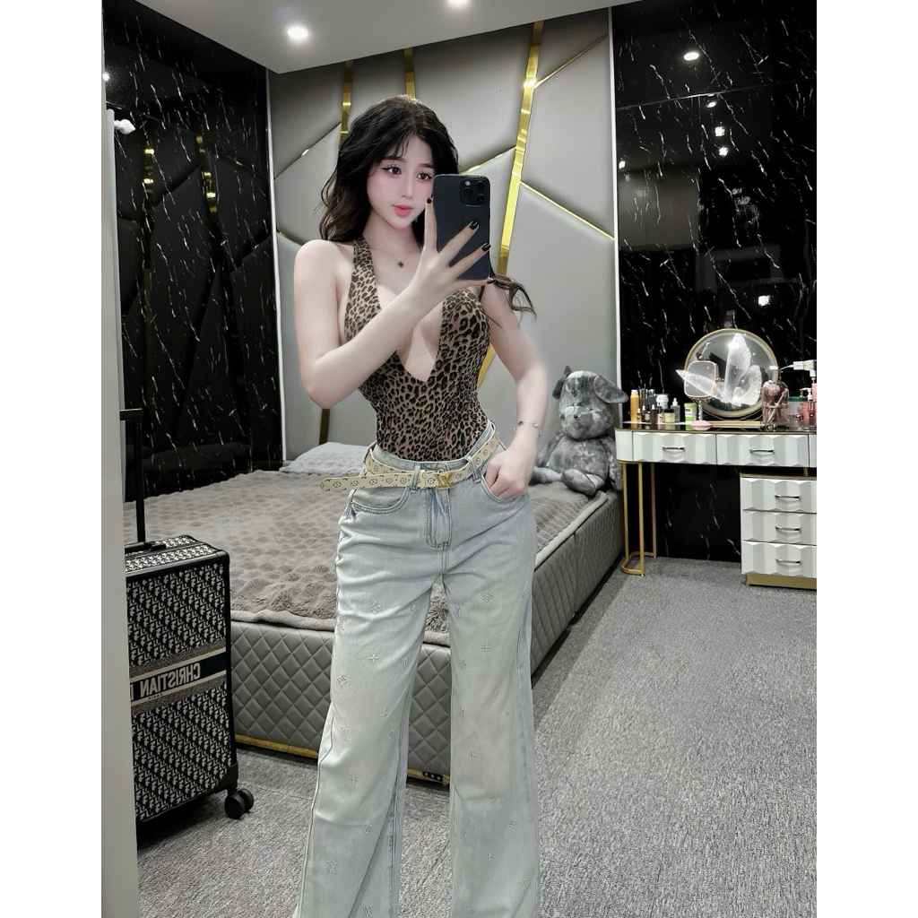 Áo bodysuit cổ yếm V hở lưng sexy hoạ tiết