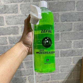 Chai Vệ Sinh Xe Đạp Zefal Bike Degreaser 1L,Kèm Vòi,Vệ Sinh Bộ Truyền Động Giò Dĩa, Xích, Líp, Củ Đề, Sang Đĩa, Tay Đề