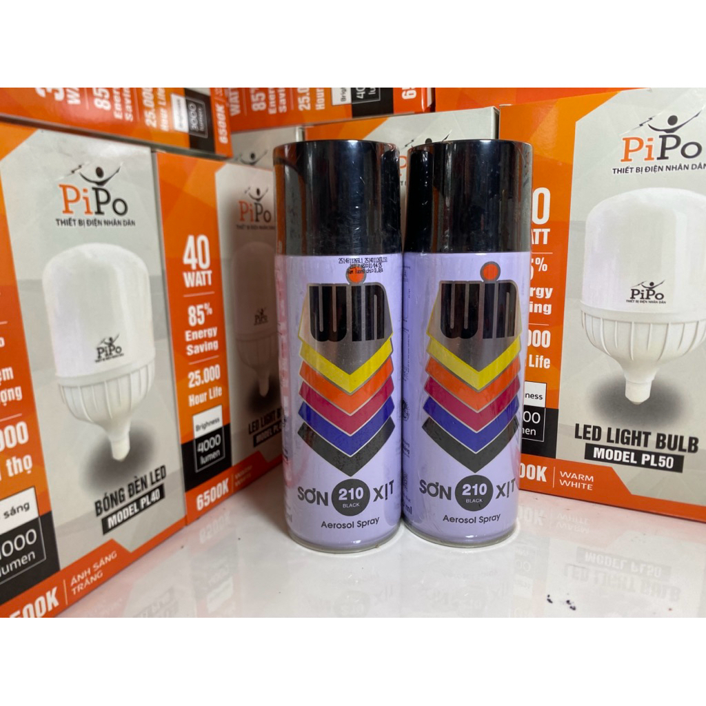 Sơn xịt WiN màu đen bóng 210