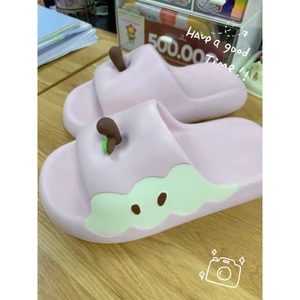 Dép táo cắn nửa