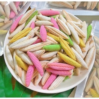 200gr Đặc sản miền Tây,ăn vặt huyền thoại, Bánh đuông sữa, giòn,béo,tan trong miệng,ăn là ghiền,nhất là các bé.