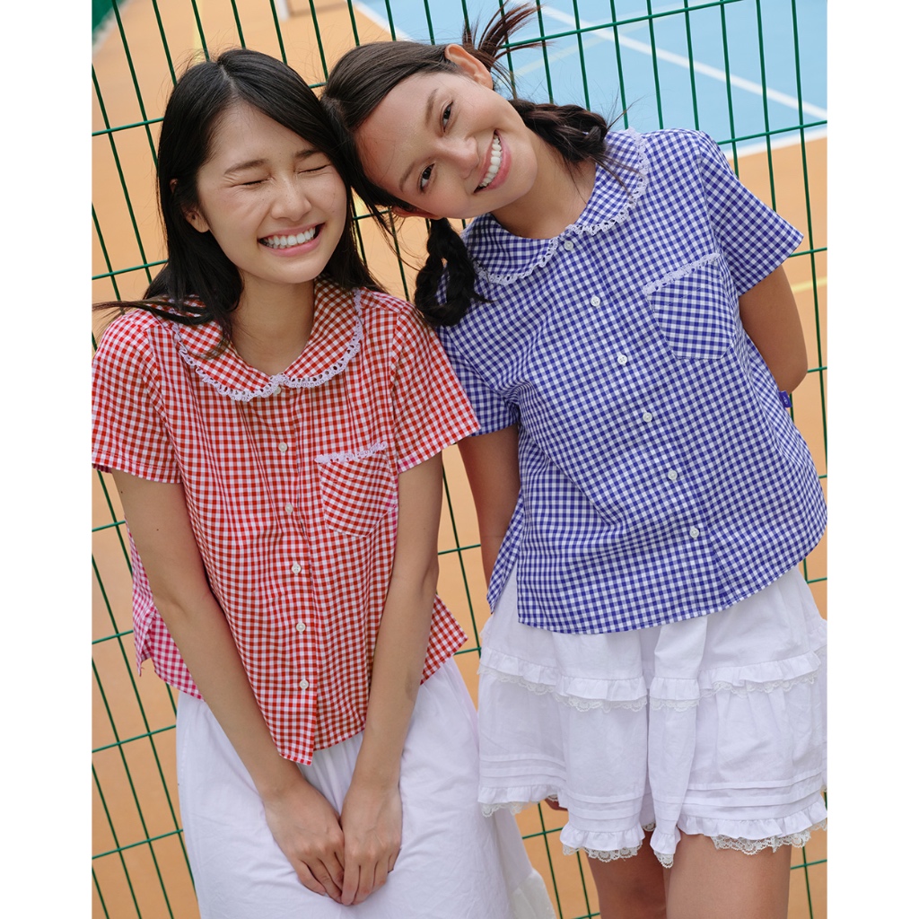 TheBlueTshirt - Áo sơ mi sọc caro cổ sen có viền ren ôm dáng nhẹ nữ tính - Ruby Jane Shirt