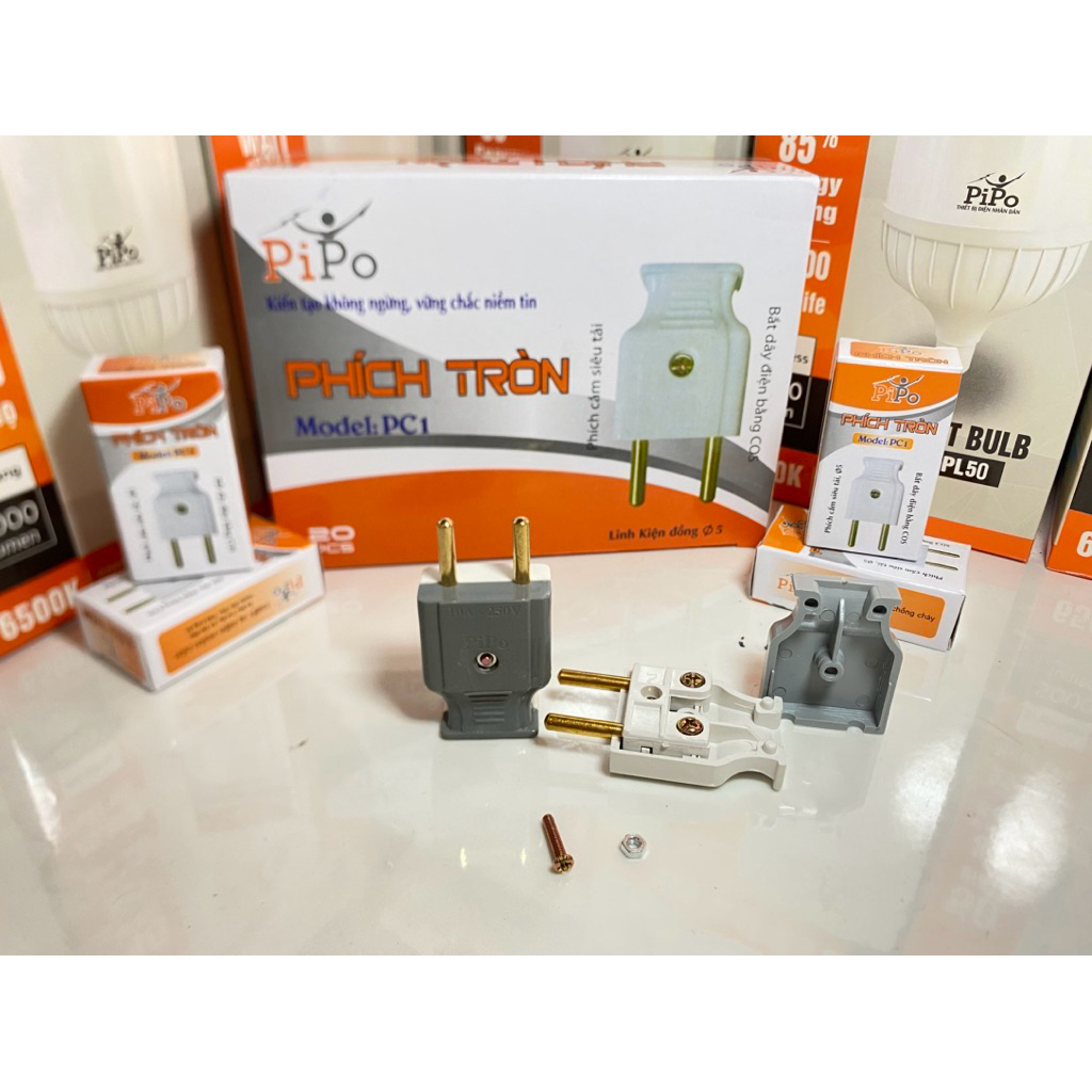 Phích cắm tròn chuôi đực siêu chịu tải 2000W PiPO loại tốt chân 5 ly