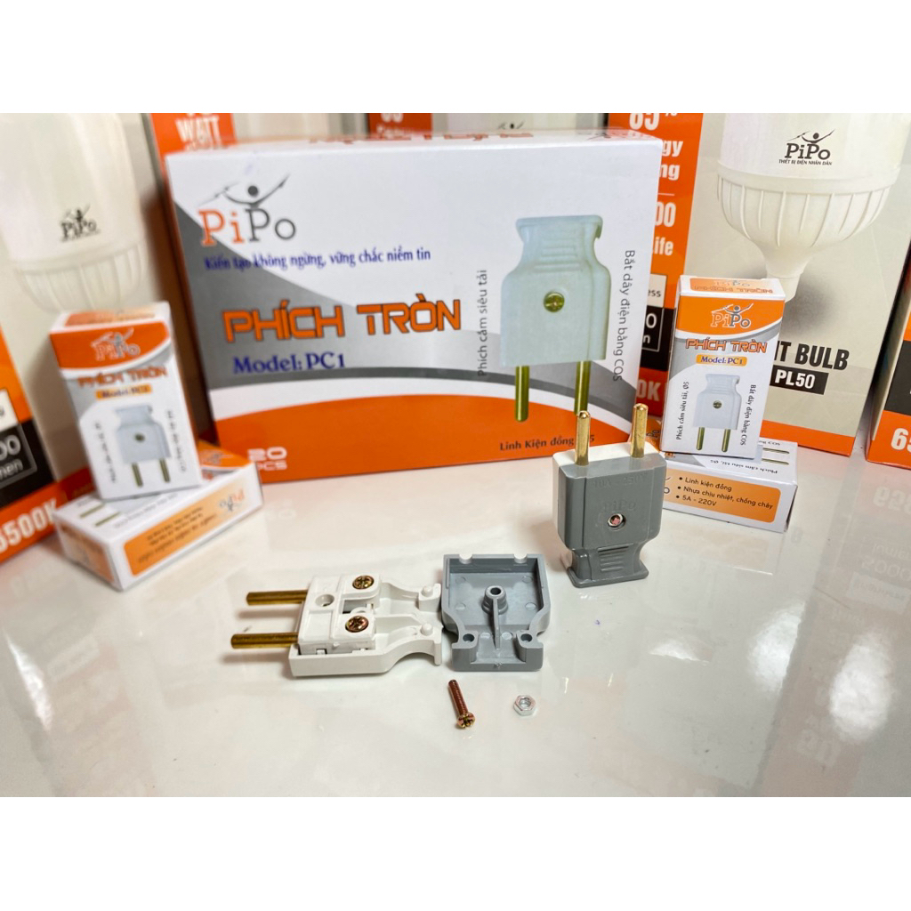 Phích cắm tròn chuôi đực siêu chịu tải 2000W PiPO loại tốt chân 5 ly