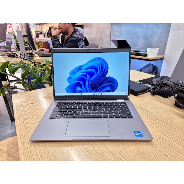 DELL LATITUDE 5320 CORE I5 1145G7 RAM 16G SSD 256G 13.3INCH FHD