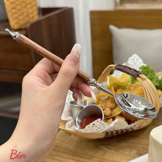 Muỗng cán gỗ cao cấp vừa tiện lợi vừa sang trọng