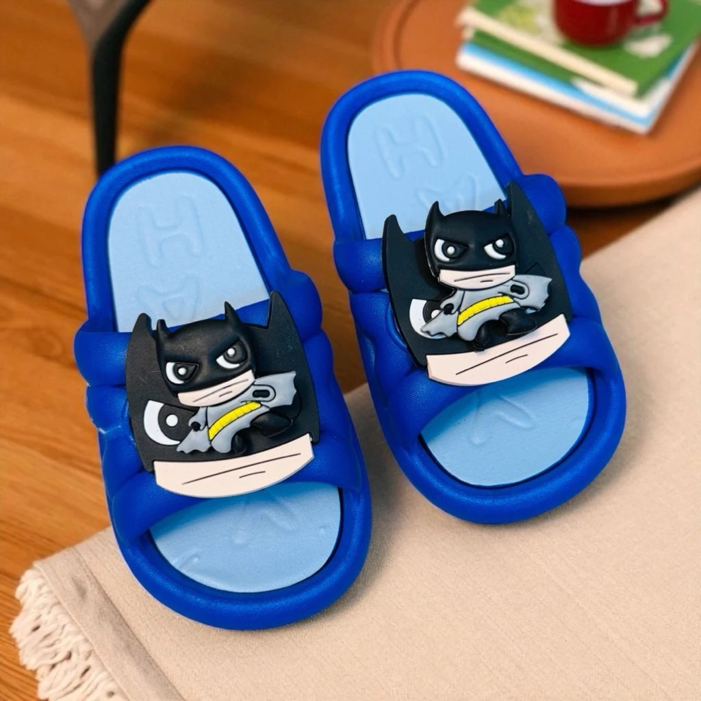 Dép bánh mì thời trang hình người dơi cho bé trai siêu mềm êm chân sticker xoay