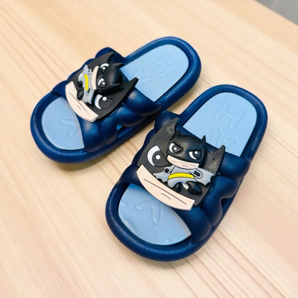 Dép bánh mì thời trang hình người dơi cho bé trai siêu mềm êm chân sticker xoay