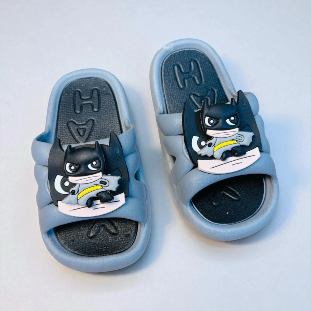 Dép bánh mì thời trang hình người dơi cho bé trai siêu mềm êm chân sticker xoay