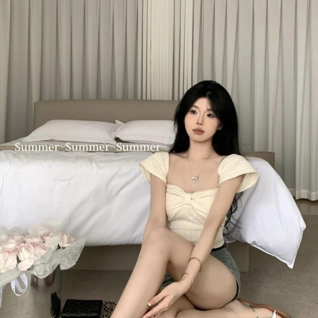 Áo croptop nữ sang chảnh phối cổ vuông rúm ngực siêu hottend 2025-Áo croptop nữ fresize 38-52kg