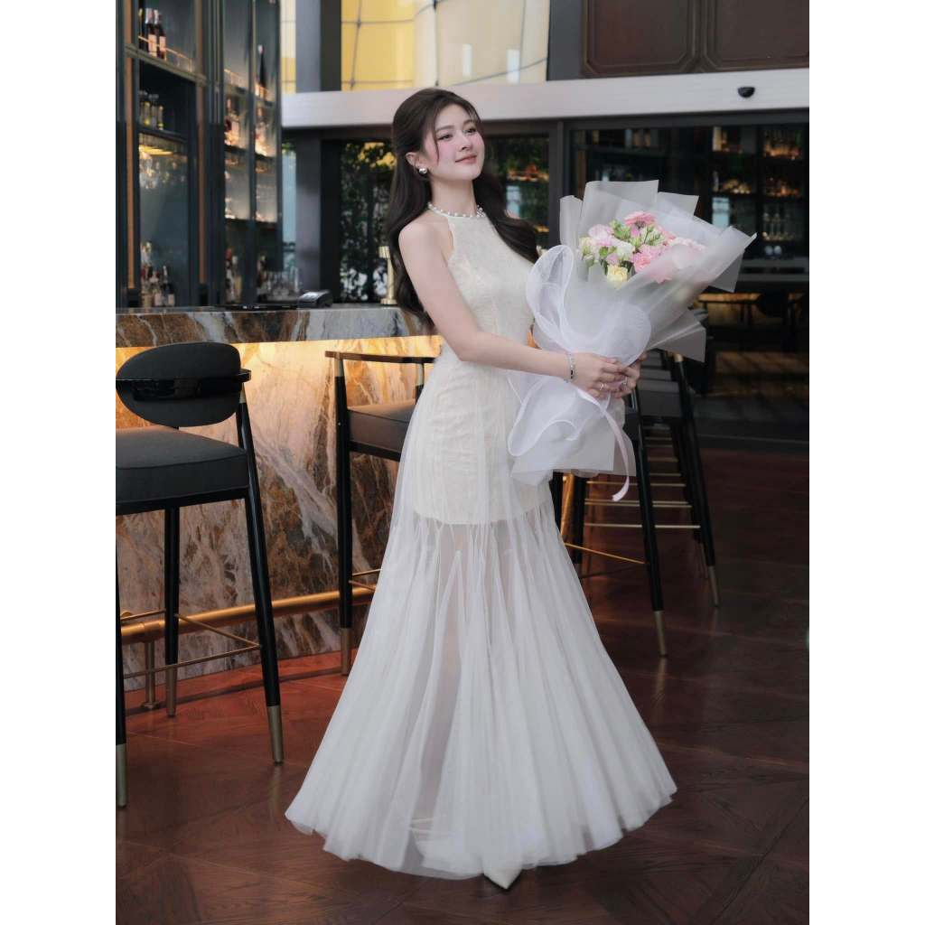 Đầm dự tiệc cổ yếm ren hoa phối lưới xòe bồng Runam Dress (ko cườm cổ)