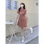 Đầm Sơ Mi Phối Cà Vạt Caro Tay Ngắn Form Dáng Basic Năng Động Thêu Tim Trên Ngực