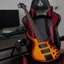 Bass 5 dây có pre Dallas B5