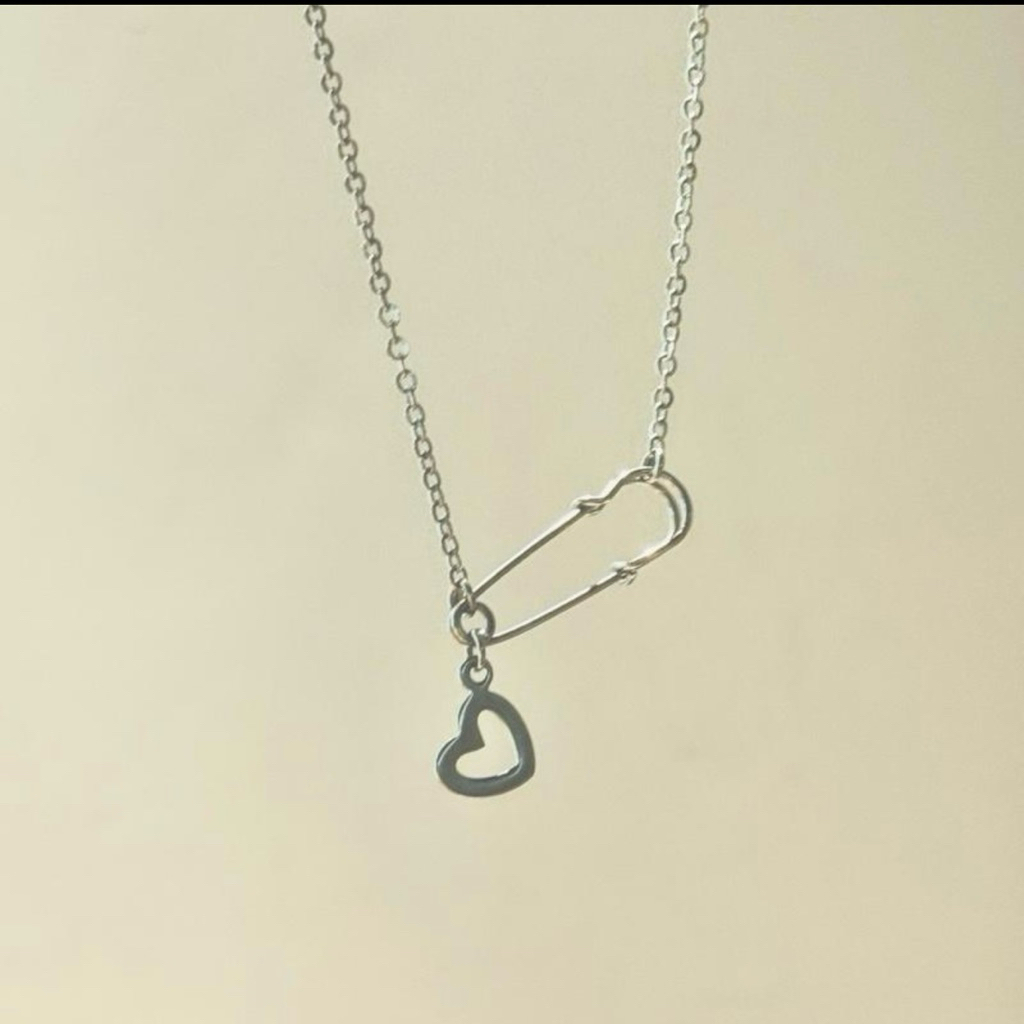 Vòng cổ Safety Pin The Heart - Vòng cổ Trái Tim Nữ | Shopee Việt Nam