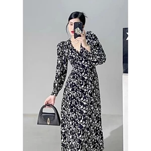 Đầm maxi lụa tay dài cổ V họa tiết hoa nhí 2 lớp siêu sang A1932