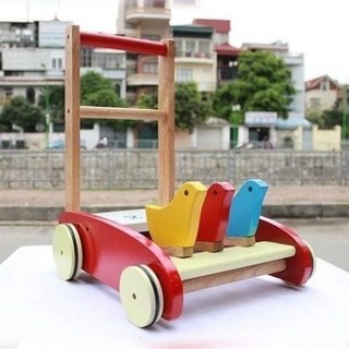 Xe gỗ tập đi làm hoàn toàn bằng gỗ tự nhiên cao cấp, gia công sắc sảo, in hình đẹp mắt an toàn cho bé sử dụng  - Sử dụng