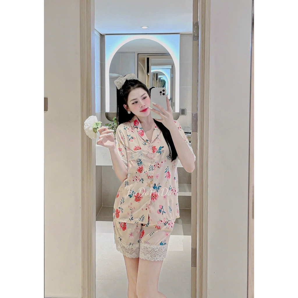 La tin hoa Hồng đùi