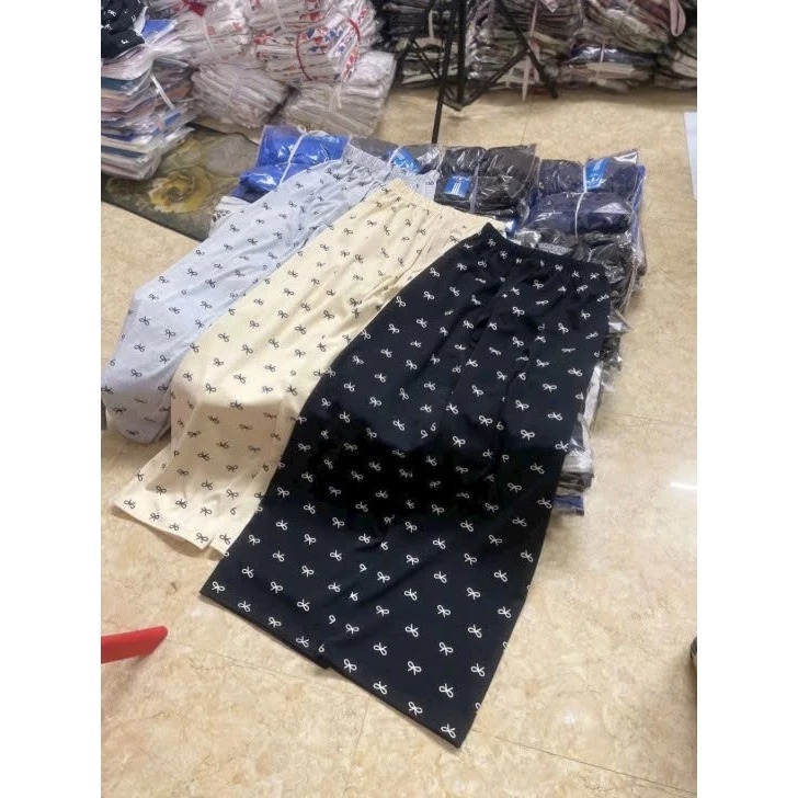 Quần dài nữ ống rộng cạp chun hoạ tiết nơ in kín 3 màu đen-xám-be fresize 38-55kg